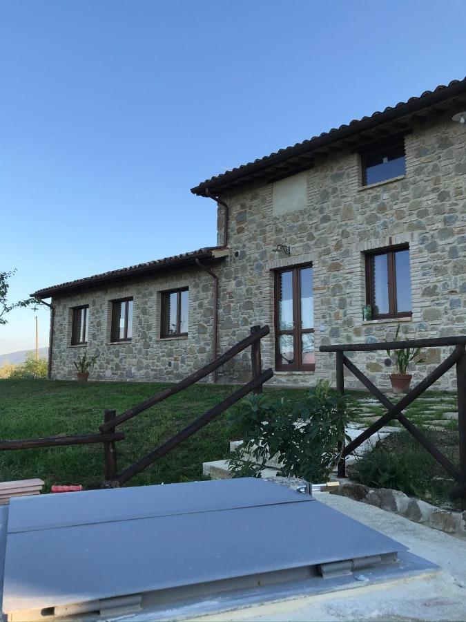 Agriturismo Sant'Angelo Holiday Farm Gualdo Cattaneo Exterior foto